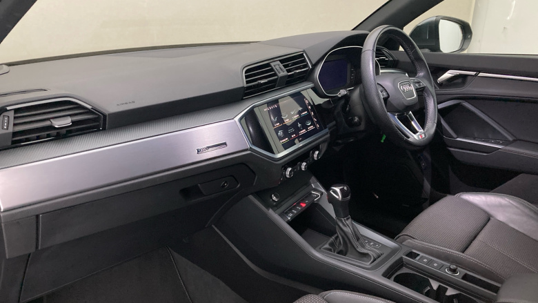 Audi Q3 35 TFSI S Line 5dr S Tronic Petrol Estate